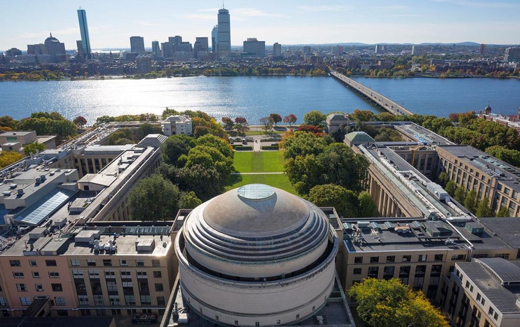 美国留学热门专业 工程学院 MIT